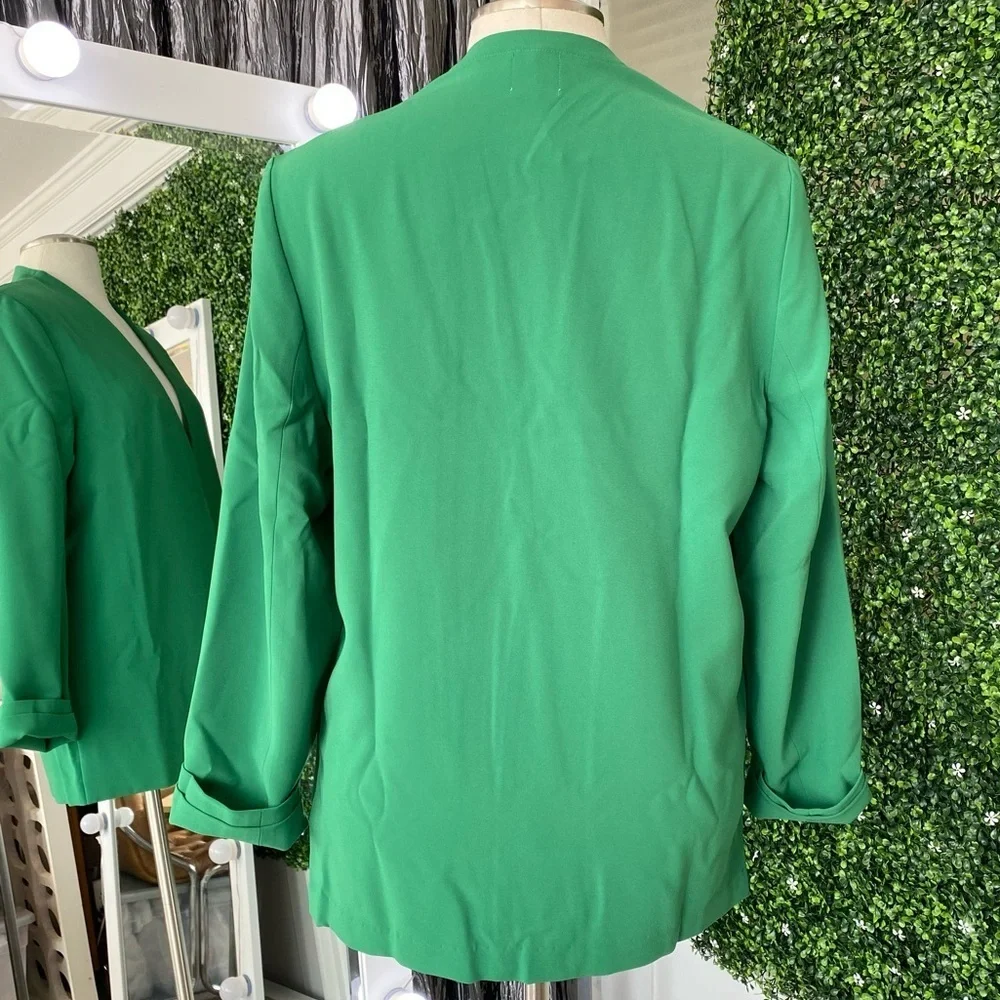 GT-030 Leset Arielle Collarless Blazer